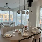 Luxurious Seaside Penthouse Хаапсалу