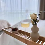 Luxurious Seaside Penthouse Хаапсалу