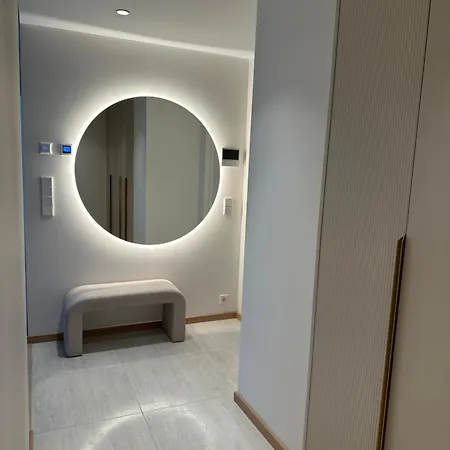 דירה Luxurious Seaside Penthouse הפסלאו