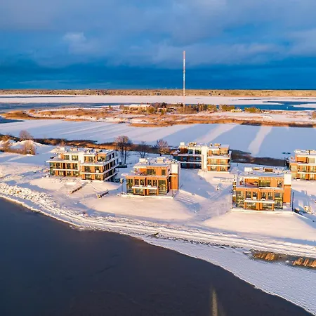 Luxurious Seaside Penthouse