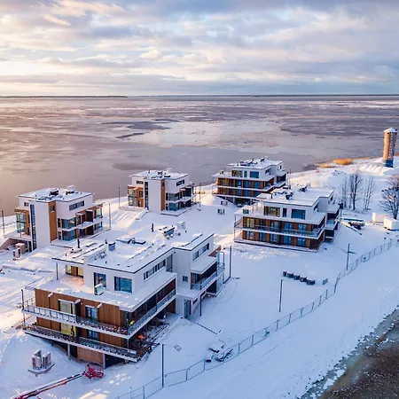 Luxurious Seaside Penthouse * Haapsalu