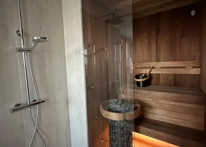 Luxurious Seaside Penthouse Apartament