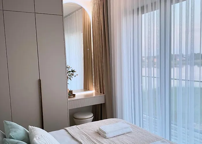 Luxurious Seaside Penthouse *