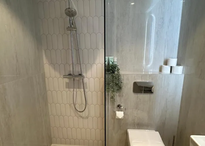 Luxurious Seaside Penthouse Apartament *