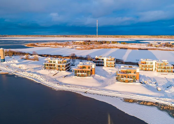 Luxurious Seaside Penthouse